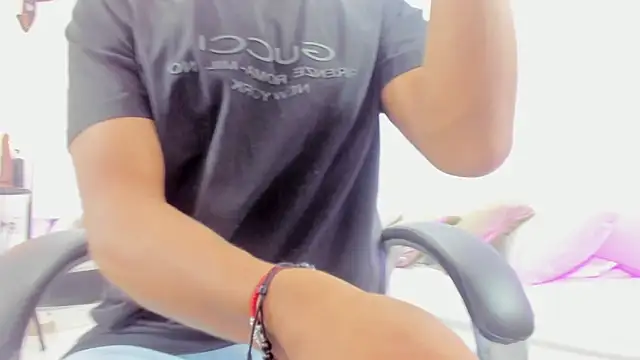 Ricky Owens1 online show from 11/23/25, 02:38