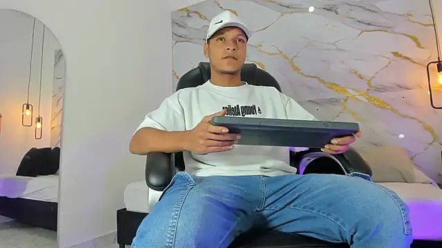 Ricky Owens1 online show from 10/12/25, 01:56