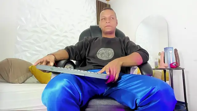 Ricky Owens1 online show from 09/25/25, 02:45