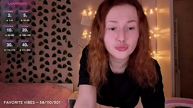 Snapshot of lina_red_xxx chatting on 09/26/25, 11:11 lina red xxx online show from 09/26/25, 11:11