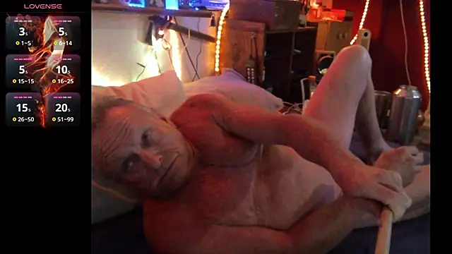 Snapshot of Pussyeat2please chatting on 06/09/26, 11:11 Pussyeat2please online show from 06/09/26, 11:11