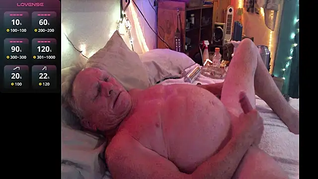 Pussyeat2please online show from 04/13/26, 12:09