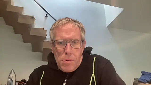 choupipat1 online show from 12/03/25, 11:53