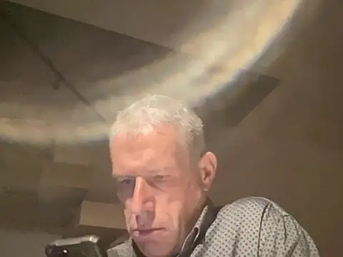 choupipat1 online show from 10/03/25, 04:25