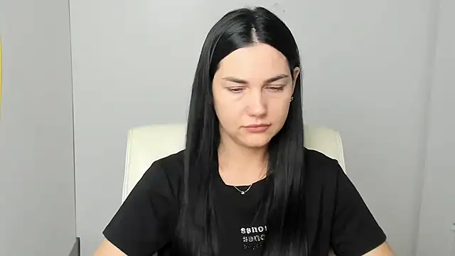 Lune Moon online show from 09/12/25, 04:56