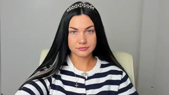 Lune Moon online show from 12/01/25, 06:36