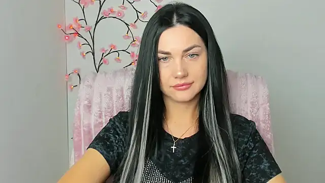 Lune Moon online show from 04/18/26, 05:21