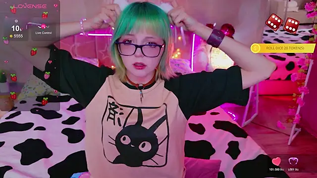 CoralineYoung online show from 04/24/26, 05:20