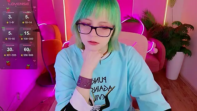 CoralineYoung online show from 04/05/26, 07:04