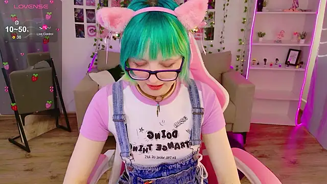 CoralineYoung online show from 03/13/26, 07:35