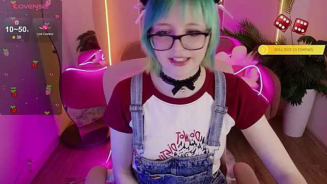 CoralineYoung online show from 03/19/26, 07:08