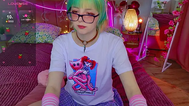 CoralineYoung online show from 05/09/26, 05:00