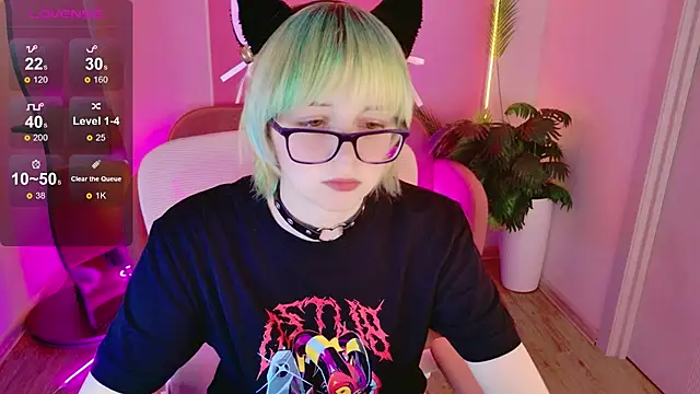 CoralineYoung online show from 06/04/26, 01:16