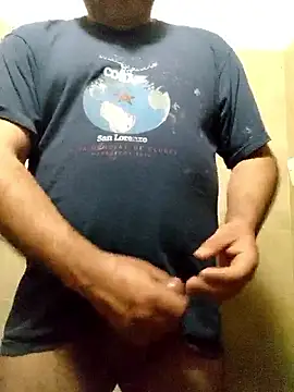 Snapshot of CurableMow chatting on 09/20/25, 08:36 CurableMow online show from 09/20/25, 08:36