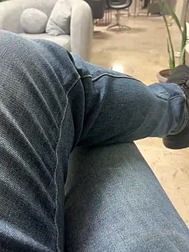 Snapshot of sesa12 chatting on 11/03/25, 09:07 sesa12 online show from 11/03/25, 09:07