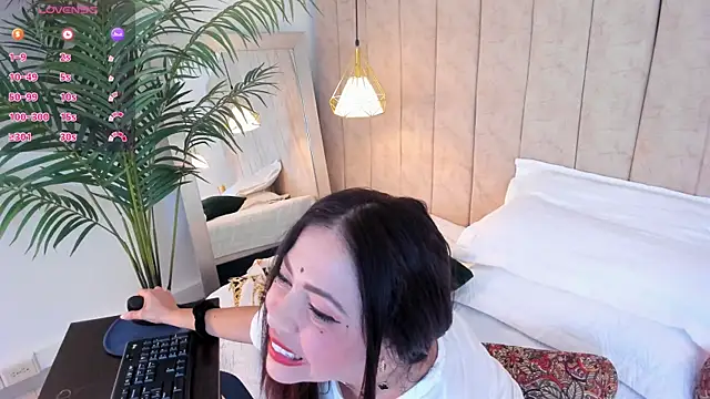 Anantaa  online show from 11/08/25, 11:36