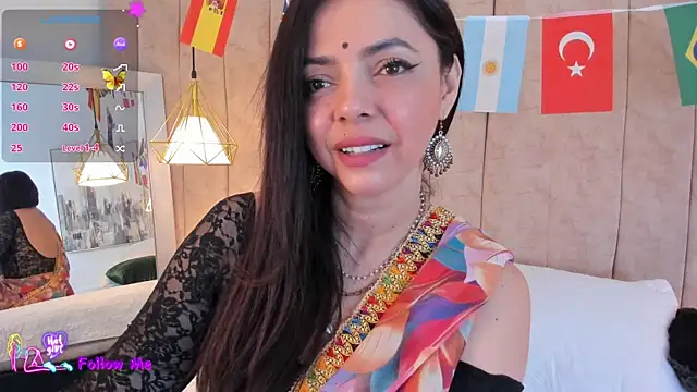Snapshot of Anantaa_ chatting on 07/06/26, 12:23 Anantaa online show from 07/06/26, 12:23