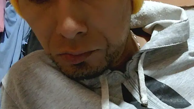 Snapshot of Boycumlatino chatting on 03/24/26, 01:33 Boycumlatino online show from 03/24/26, 01:33