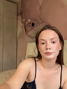 Rosie Holmes  online show from 09/27/25, 03:23