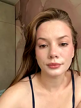 Rosie Holmes  online show from 09/26/25, 05:14