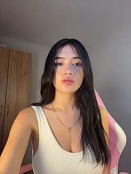 mandy222  online show from 04/08/26, 06:15