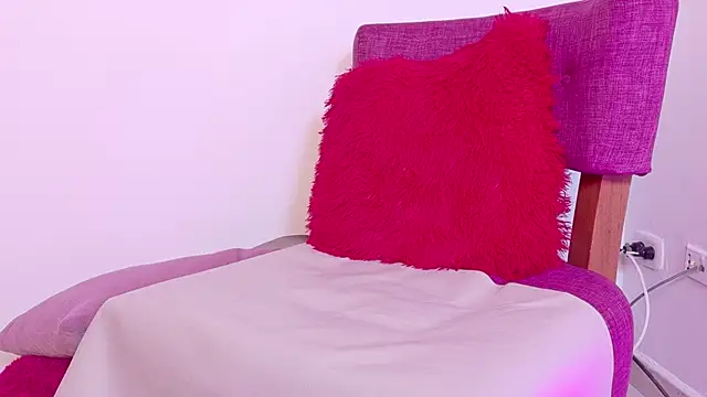 KITY HILL online show from 02/09/26, 03:48