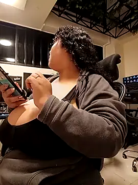 KITY HILL online show from 03/05/26, 03:36