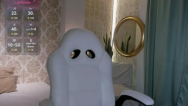 LilyThea online show from 09/27/25, 08:59