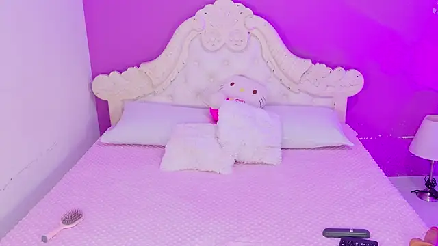 SamantaKane online show from 05/20/26, 03:47