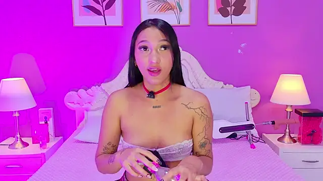 SamantaKane online show from 02/25/26, 04:12