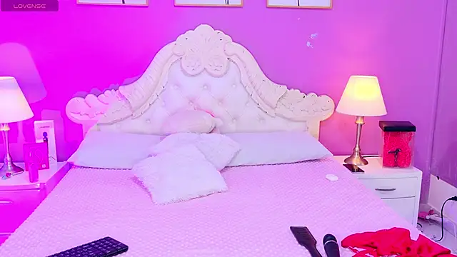 SamantaKane online show from 02/15/26, 04:02