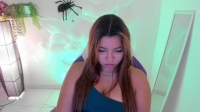 Snapshot of scarlett_enjoy1 chatting on 10/09/25, 01:55 scarlett enjoy1 online show from 10/09/25, 01:55
