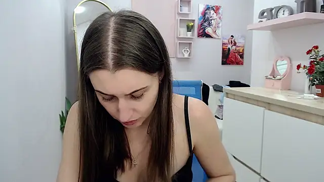 Snapshot of muriel_elvin chatting on 10/31/25, 06:21 muriel elvin online show from 10/31/25, 06:21