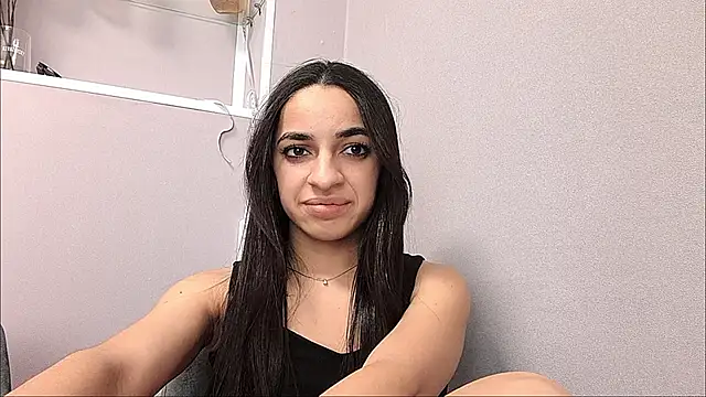 ElwineBooton online show from 04/14/26, 09:25