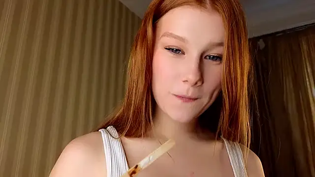 Juuulia  online show from 05/18/26, 03:17