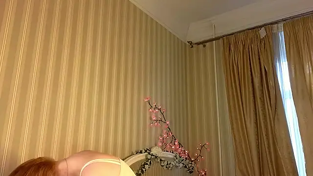 Juuulia  online show from 05/10/26, 02:08
