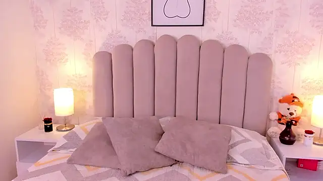 ShaynaHosk online show from 03/15/26, 05:31