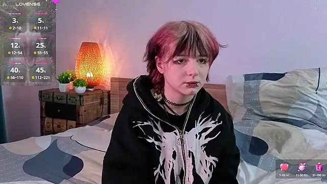 Snapshot of TaiteBeat chatting on 09/30/25, 06:47 TaiteBeat online show from 09/30/25, 06:47