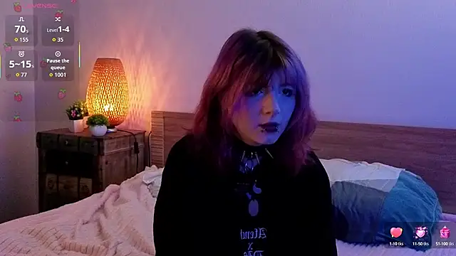 Snapshot of TaiteBeat chatting on 09/22/25, 06:03 TaiteBeat online show from 09/22/25, 06:03