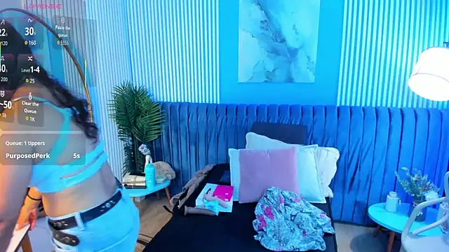 bellarivera  online show from 11/03/25, 06:55