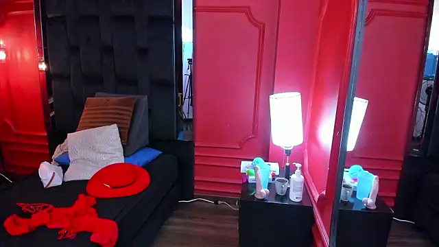 bellarivera  online show from 02/14/26, 05:35