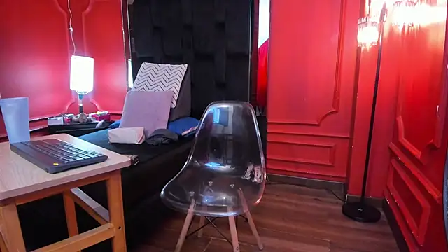 bellarivera  online show from 04/08/26, 07:04