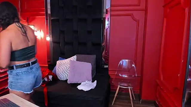 bellarivera  online show from 03/21/26, 06:12