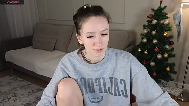 cutienaughtygirl online show from 01/09/26, 07:15