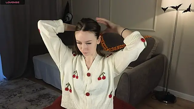 cutienaughtygirl online show from 10/28/25, 08:57