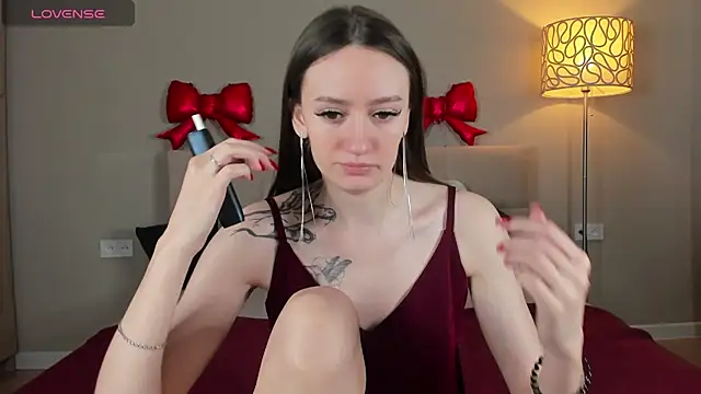 cutienaughtygirl online show from 03/06/26, 06:41