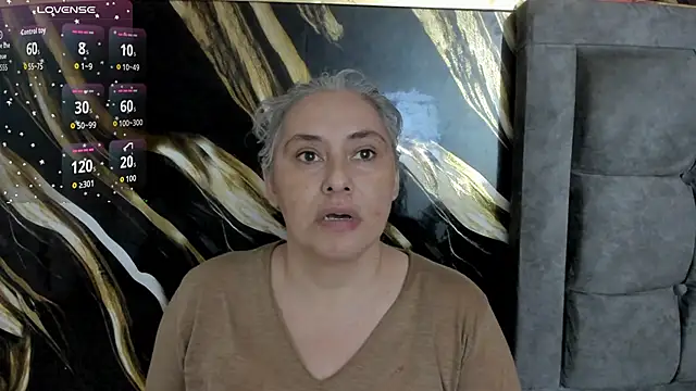 mature gold online show from 11/03/25, 01:15