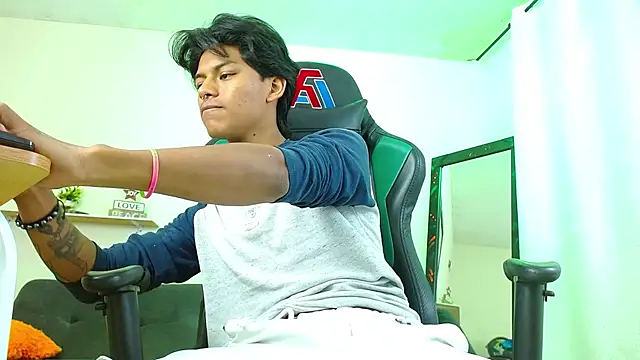 dreyk20 online show from 11/15/25, 02:54