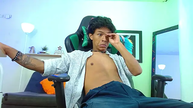 dreyk20 online show from 11/26/25, 02:17