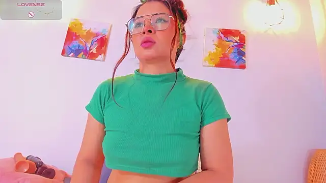 Karlaliones69 online show from 03/10/26, 11:47